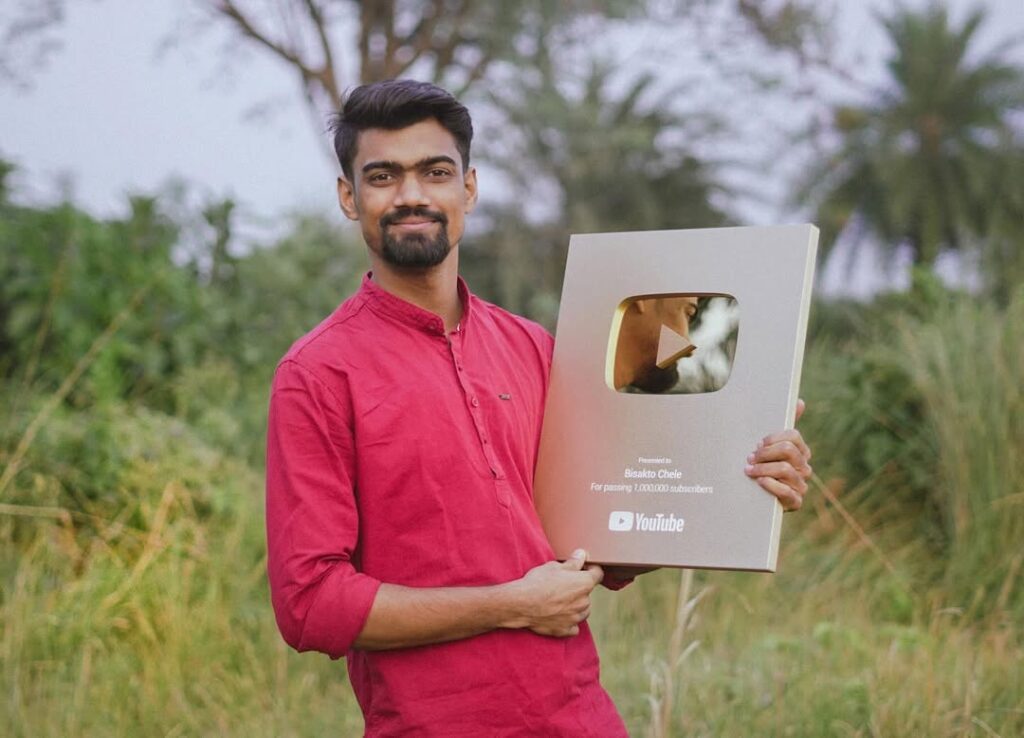 FIR registered against Bengal's famous YouTuber over a video on Khamenei
