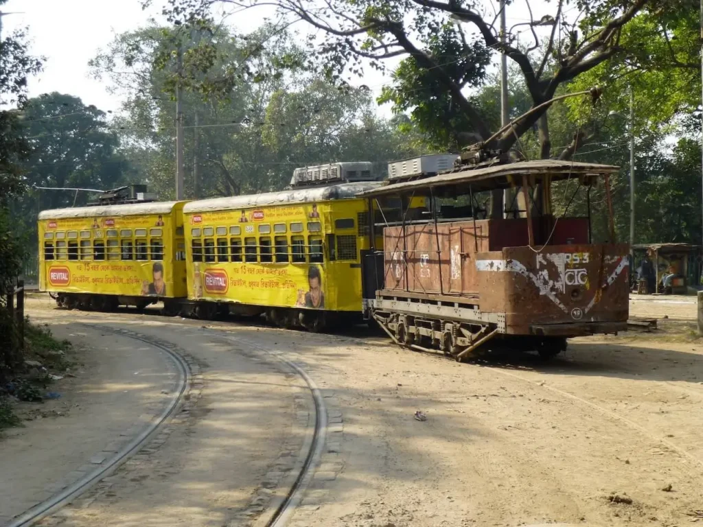 Kolkata trams, only heritage? Past, present, future